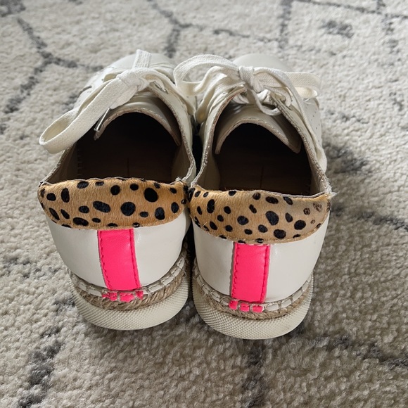 Dolce Vita Sneaker - Picture 5 of 10